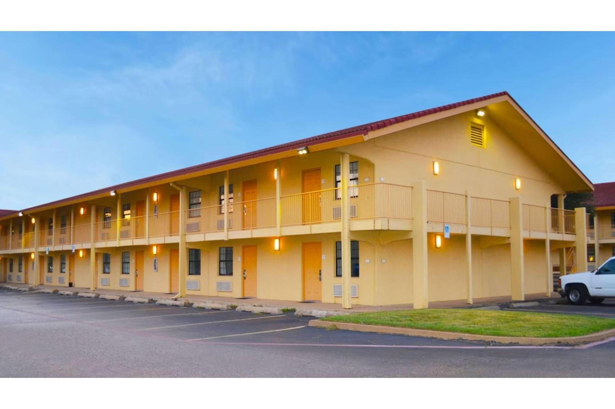 The Grand By Capital O Texarkana I-30 Ngoại thất bức ảnh